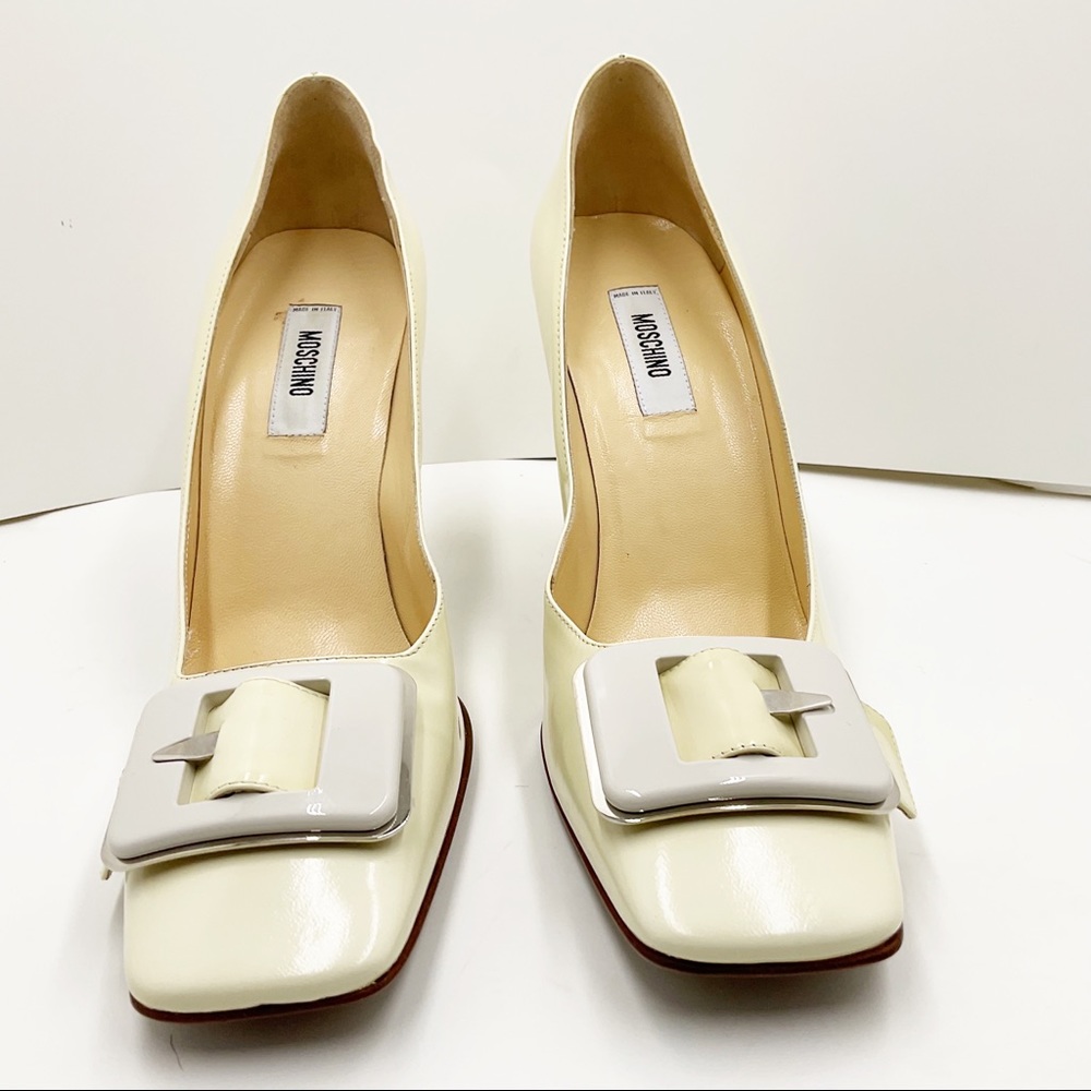 💕HP💕🆕{MOSCHINO}Patent Leather Pump with Buckle - Picture 8 of 16